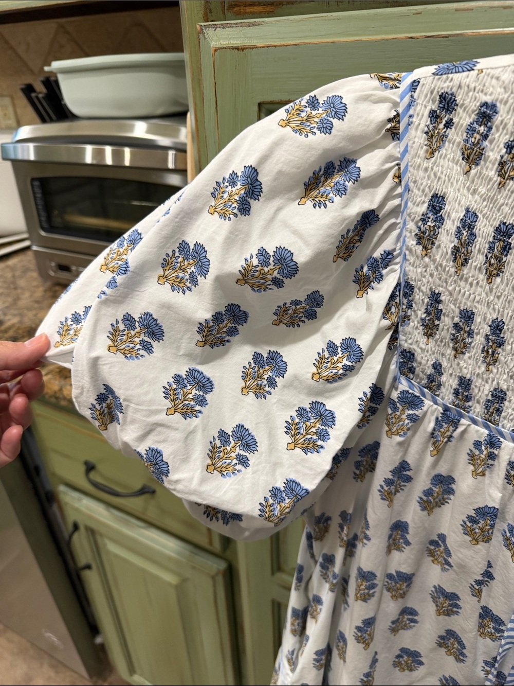 entro White Dress with Blue Floral Print - Picture 4 of 7